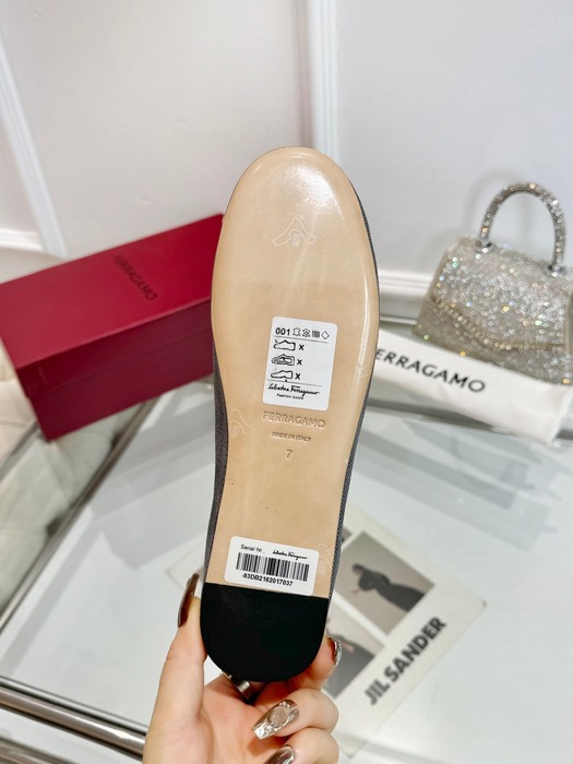 Ferragamo_Women_shoes_yupoo_Original_quality