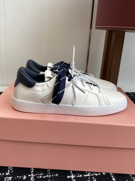 MiuMiu_women_shoes_yupoo_Original_quality