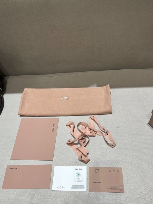 MiuMiu_women_shoes_yupoo_Original_quality