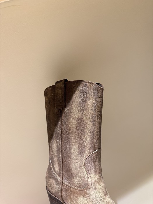 MiuMiu_women_shoes_yupoo_Original_quality