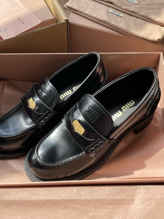 MiuMiu_women_shoes_yupoo_Original_quality