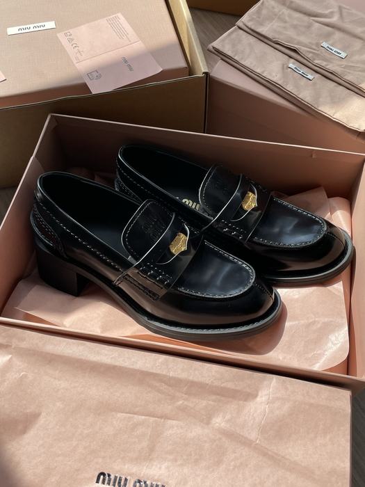 MiuMiu_women_shoes_yupoo_Original_quality