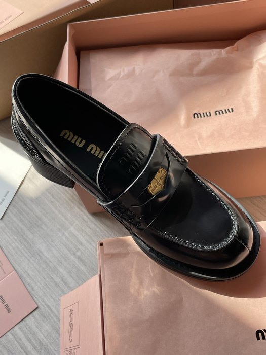 MiuMiu_women_shoes_yupoo_Original_quality