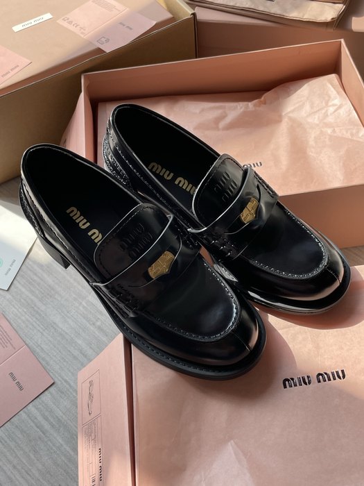MiuMiu_women_shoes_yupoo_Original_quality