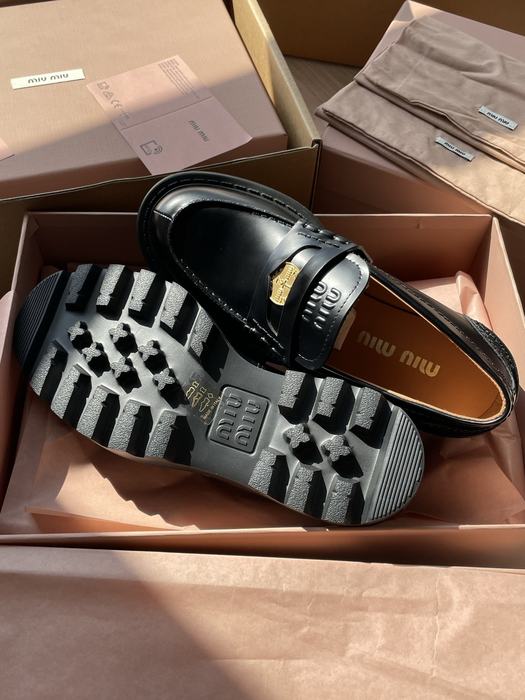 MiuMiu_women_shoes_yupoo_Original_quality