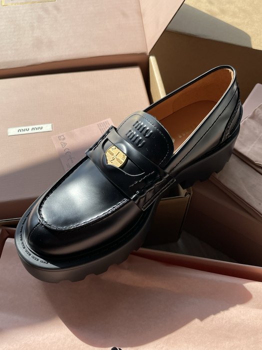 MiuMiu_women_shoes_yupoo_Original_quality