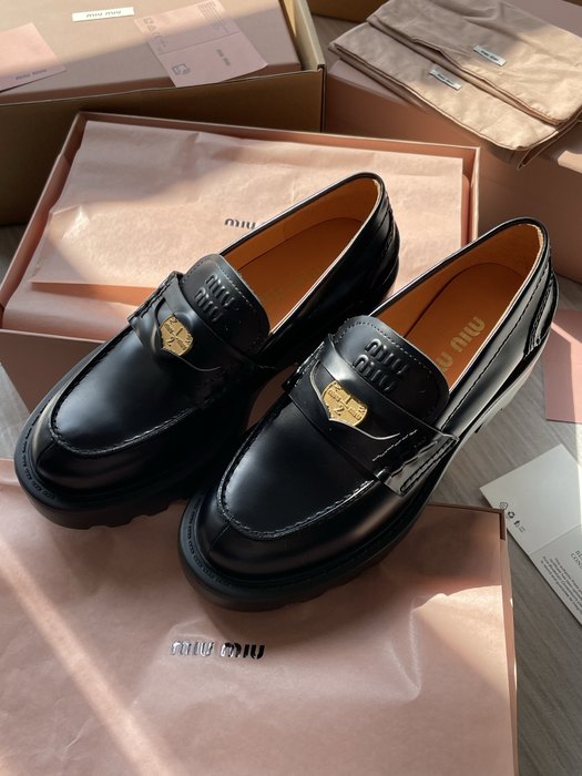 MiuMiu_women_shoes_yupoo_Original_quality