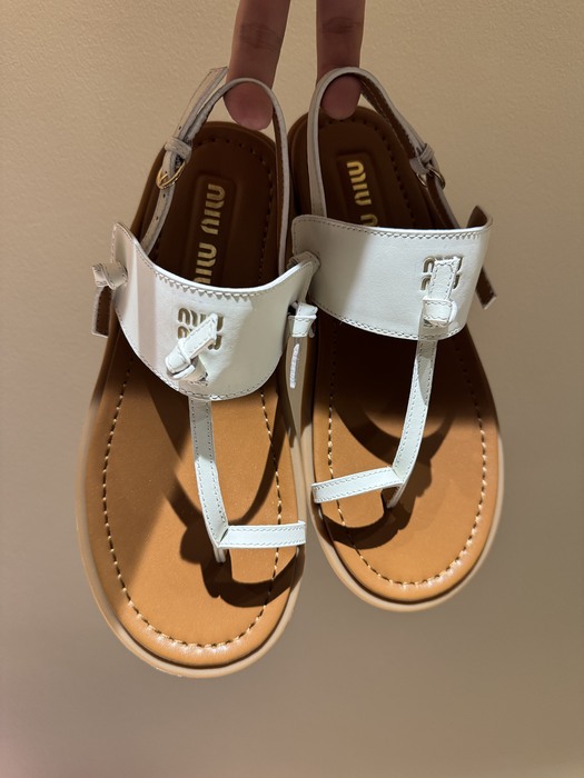 MiuMiu_women_shoes_yupoo_Original_quality