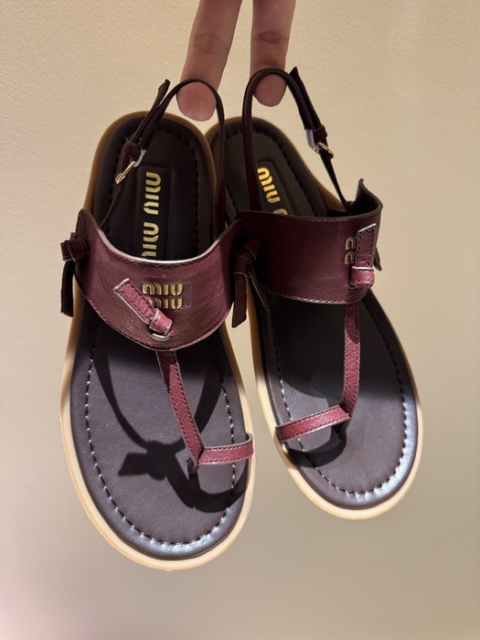 MiuMiu_women_shoes_yupoo_Original_quality