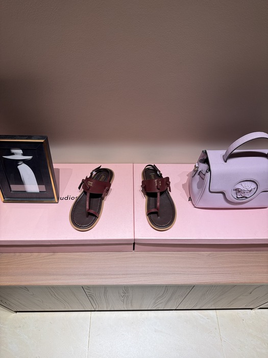 MiuMiu_women_shoes_yupoo_Original_quality