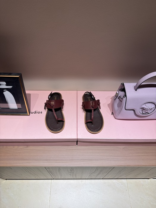 MiuMiu_women_shoes_yupoo_Original_quality