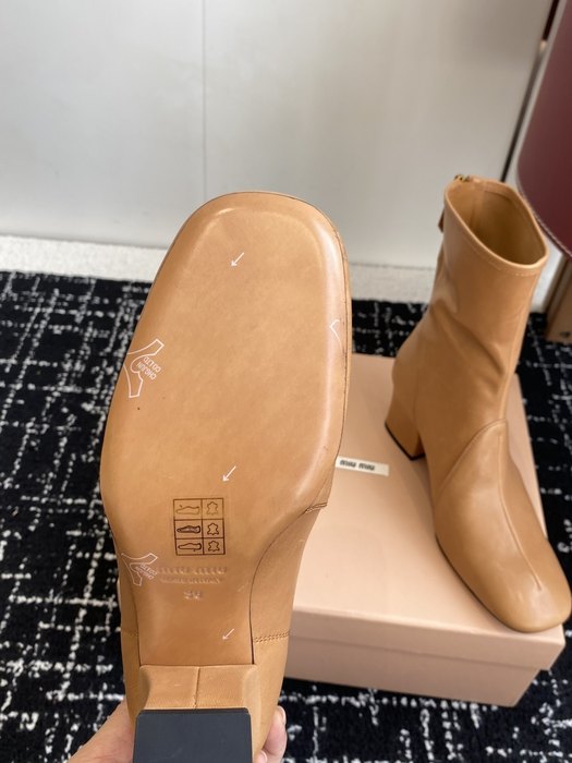 MiuMiu_women_shoes_yupoo_Original_quality