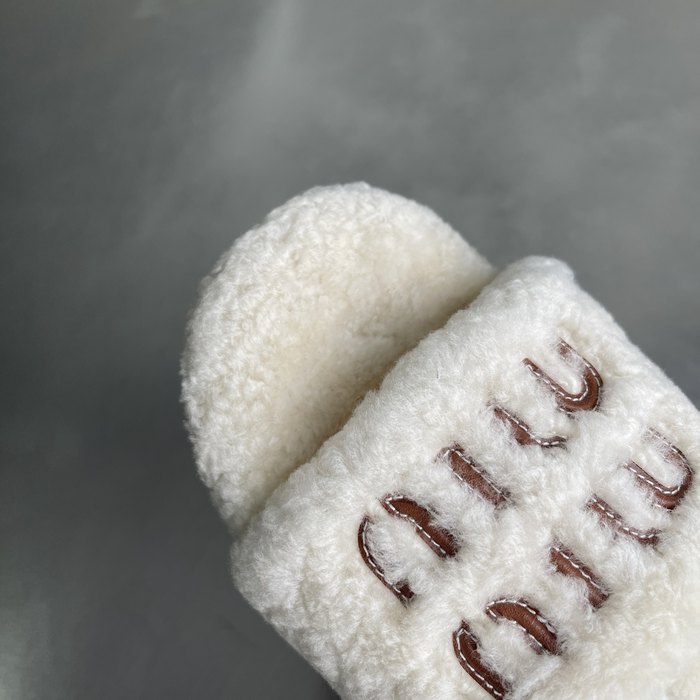 MiuMiu_women_shoes_yupoo_Original_quality