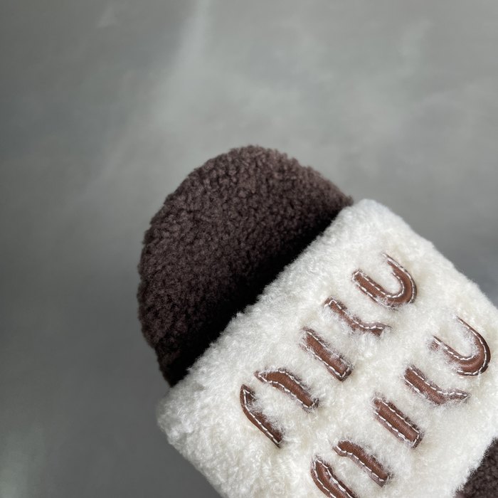 MiuMiu_women_shoes_yupoo_Original_quality