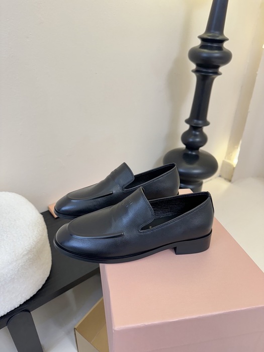 MiuMiu_women_shoes_yupoo_Original_quality