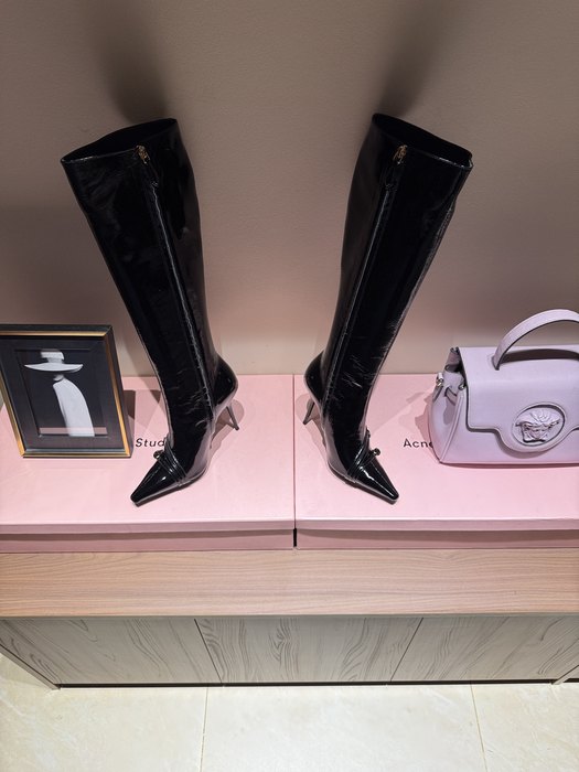 MiuMiu_women_shoes_yupoo_Original_quality