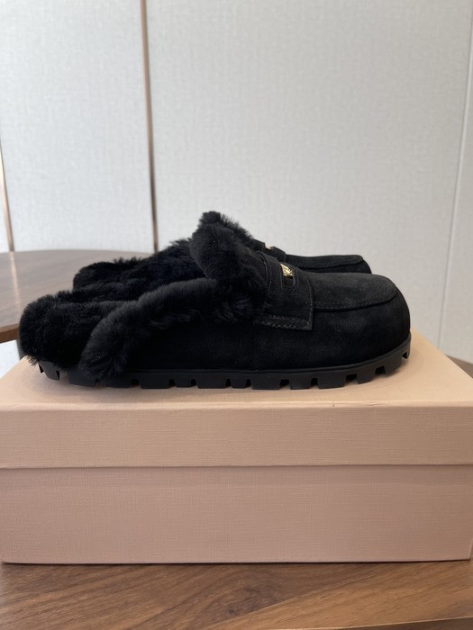 MiuMiu_women_shoes_yupoo_Original_quality