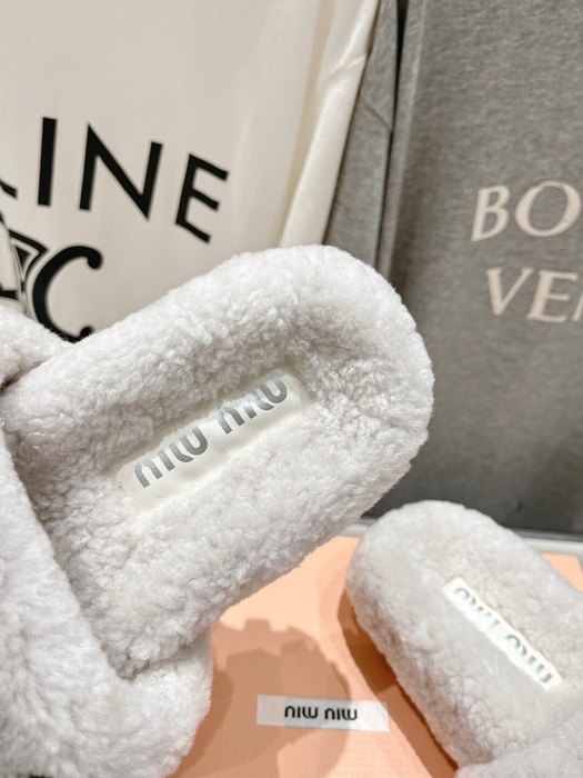 MiuMiu_women_shoes_yupoo_Original_quality