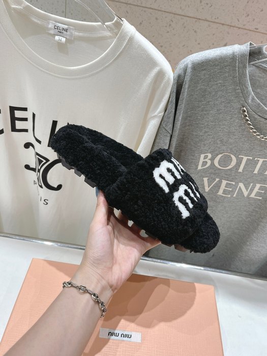 MiuMiu_women_shoes_yupoo_Original_quality