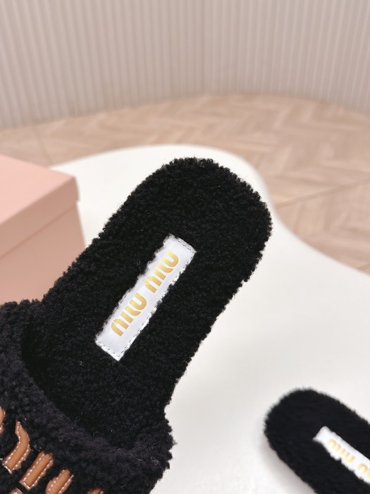 MiuMiu_women_shoes_yupoo_Original_quality