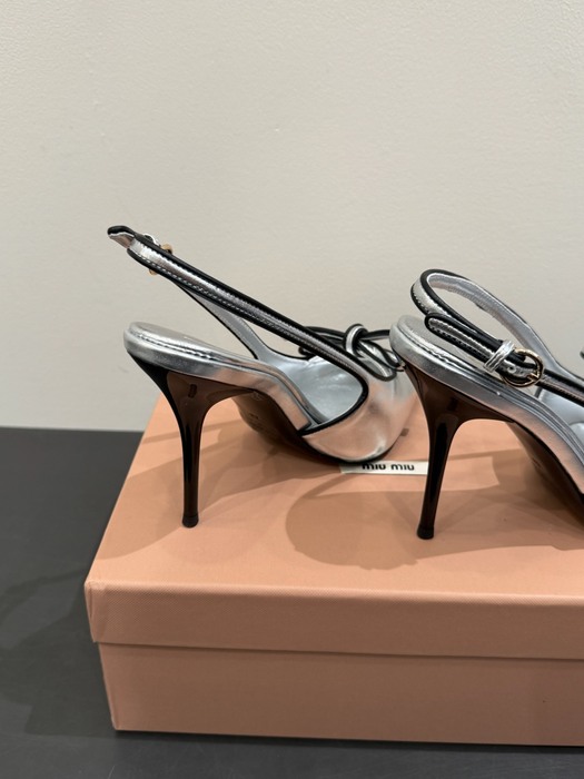 MiuMiu_women_shoes_yupoo_Original_quality