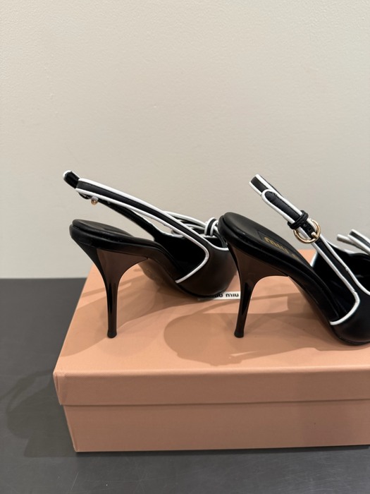 MiuMiu_women_shoes_yupoo_Original_quality