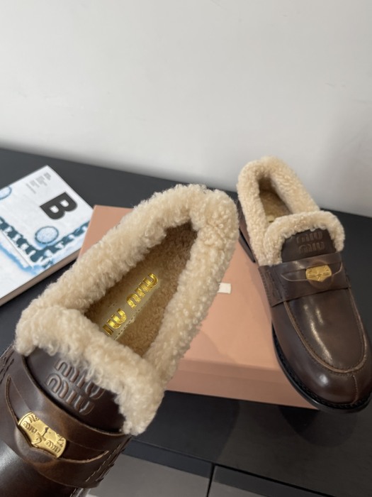 MiuMiu_women_shoes_yupoo_Original_quality