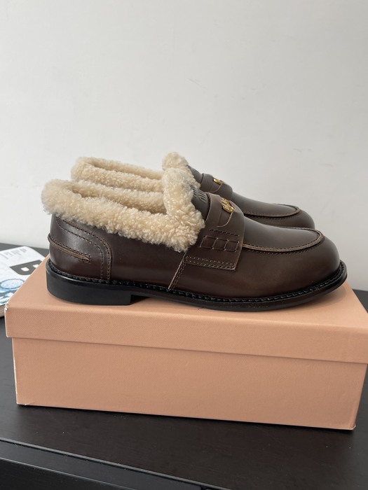 MiuMiu_women_shoes_yupoo_Original_quality