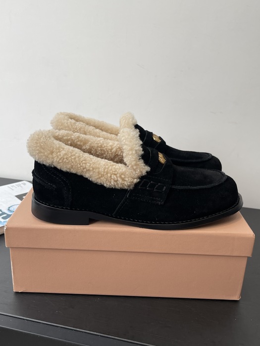 MiuMiu_women_shoes_yupoo_Original_quality