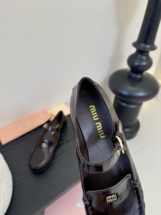 MiuMiu_women_shoes_yupoo_Original_quality