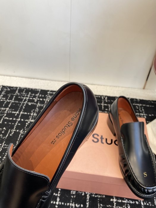 MiuMiu_women_shoes_yupoo_Original_quality