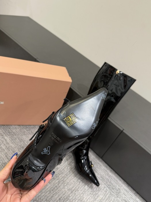 MiuMiu_women_shoes_yupoo_Original_quality