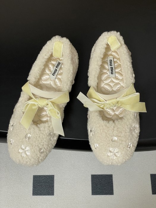 MiuMiu_women_shoes_yupoo_Original_quality