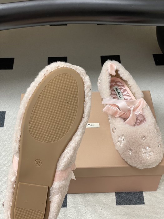 MiuMiu_women_shoes_yupoo_Original_quality