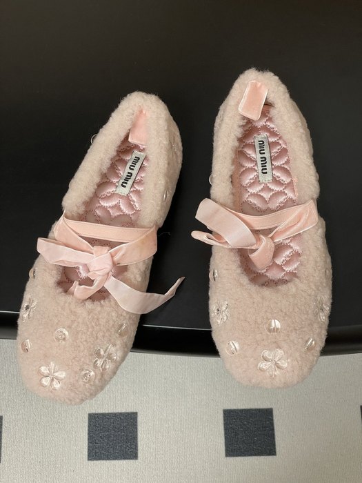 MiuMiu_women_shoes_yupoo_Original_quality