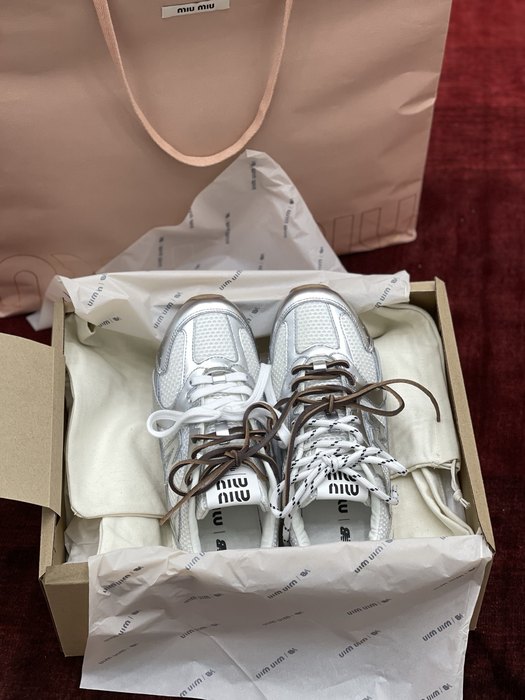 MiuMiu_women_shoes_yupoo_Original_quality