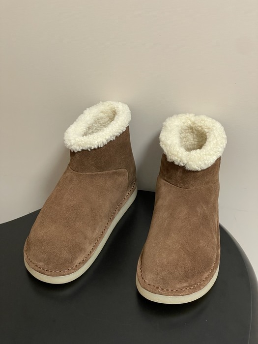 MiuMiu_women_shoes_yupoo_Original_quality