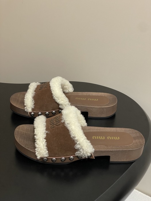 MiuMiu_women_shoes_yupoo_Original_quality