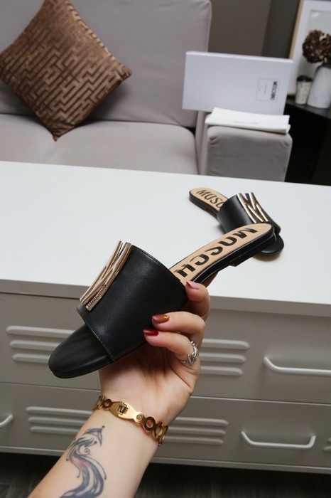 Moschino_Women_shoes_yupoo_Original_quality_size35-42