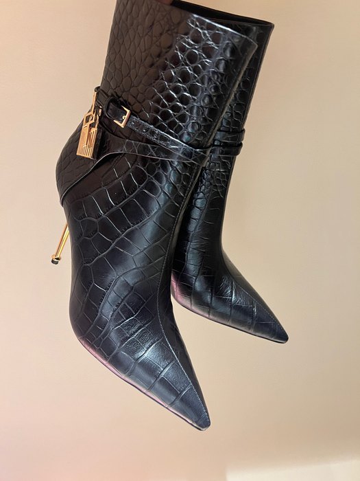 TomFord_Women_shoes_yupoo_Original_quality_size35-42_High heel