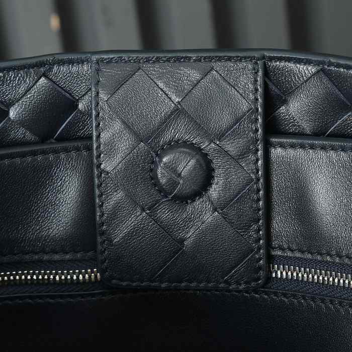 Bottega Veneta Tote Bag with Woven Design Navy 01A