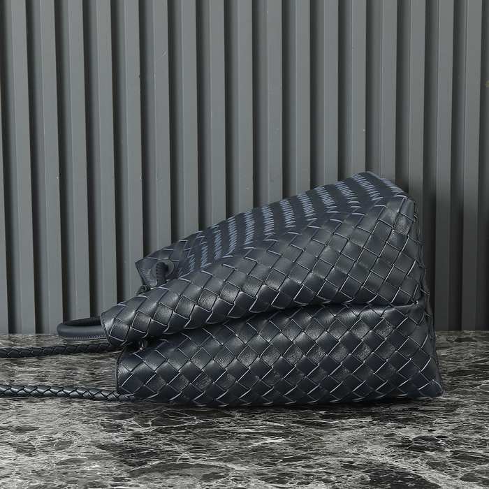 Bottega Veneta Tote Bag with Woven Design Navy 01A