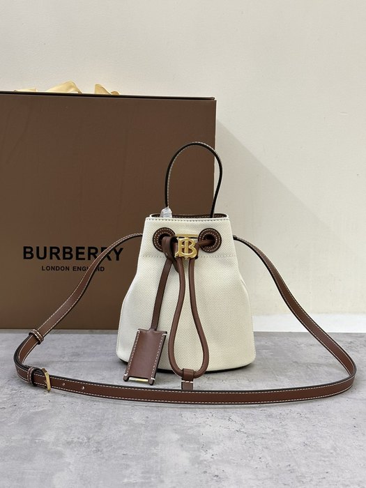Burberry Bags High-Quality Yupoo Collection