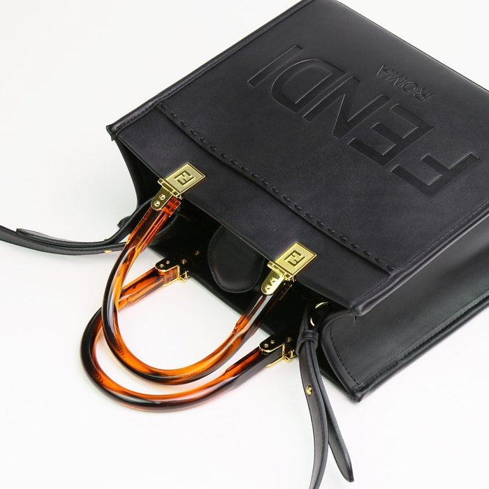 Fendi Tote with classic features Brown 01A