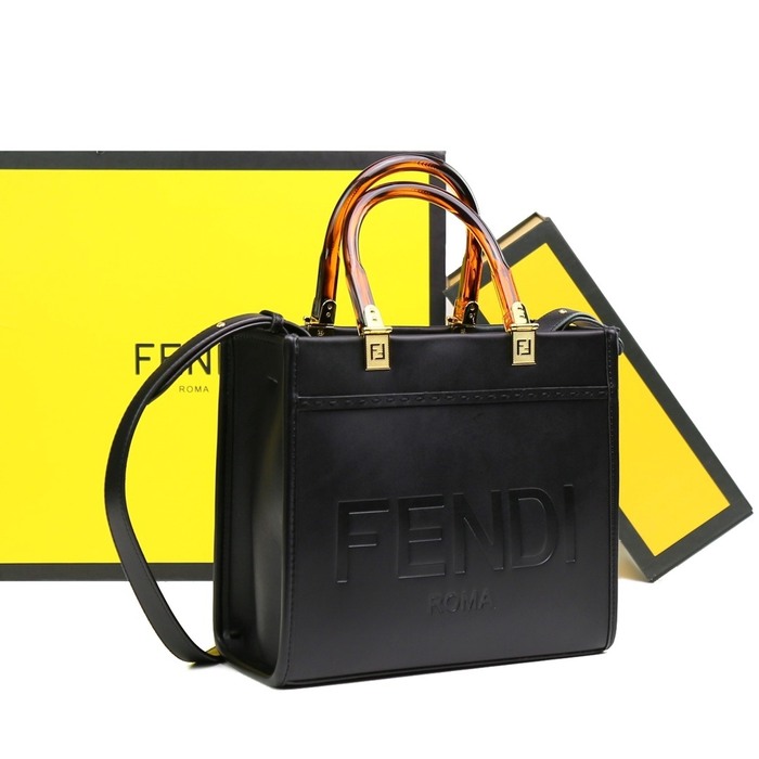 Fendi Tote with classic features Brown 01A