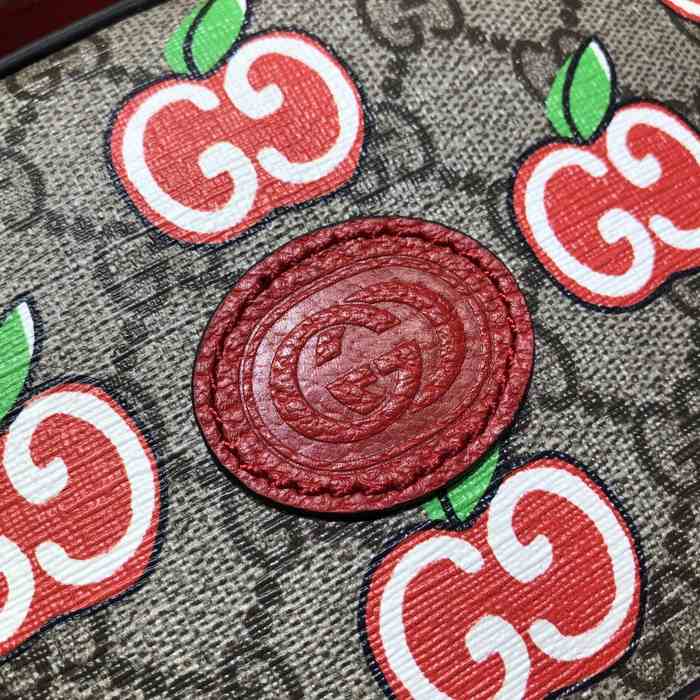 Gucci Backpack with trendy design Red 01A