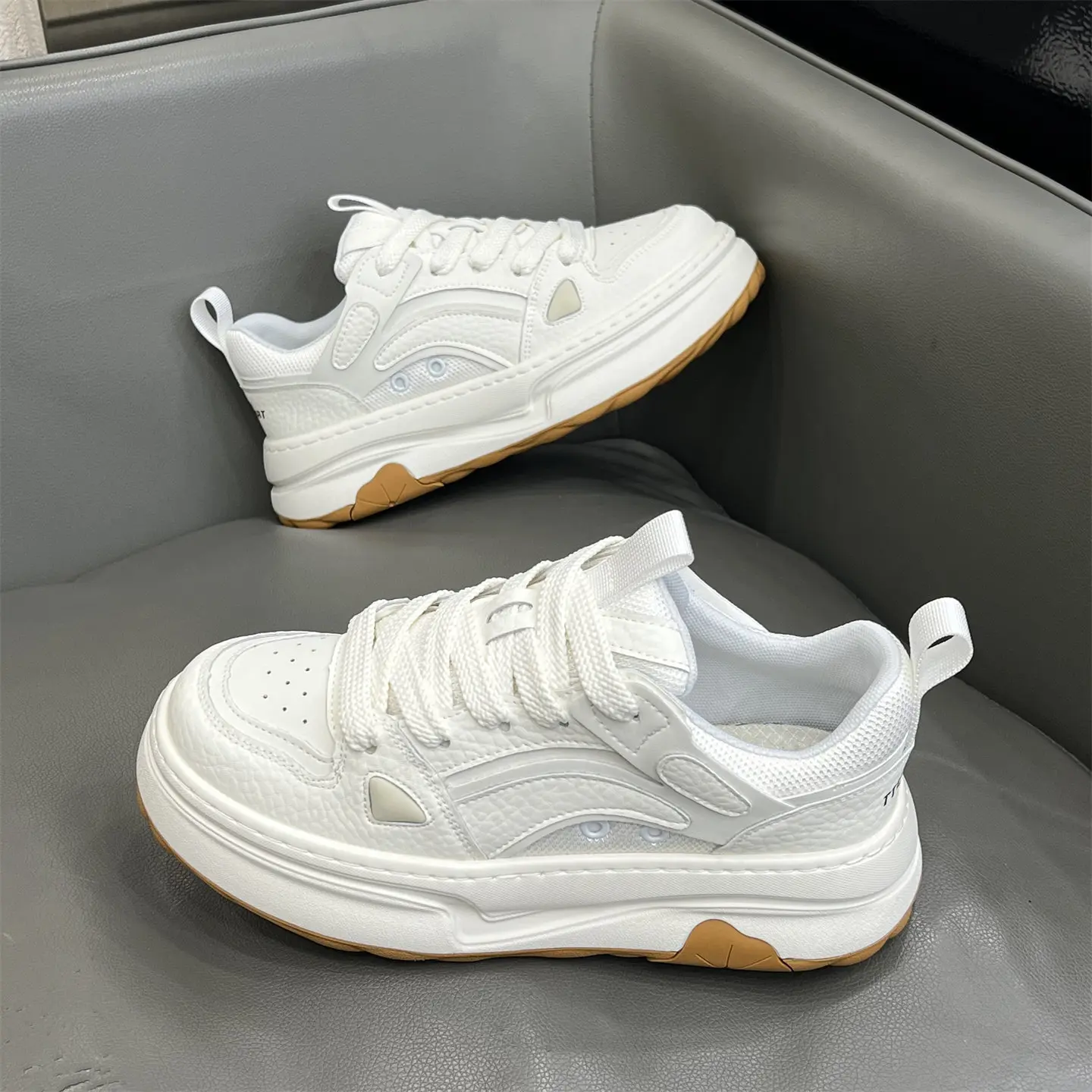 爆款低帮男鞋四季休闲运动鞋板鞋潮鞋 39-44