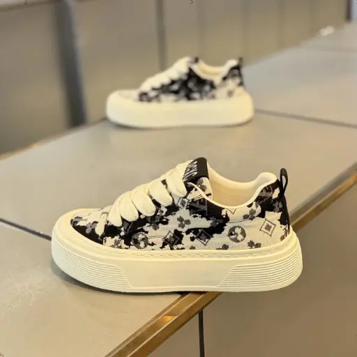 四季男鞋厚底休闲鞋花色帆布板鞋39-44