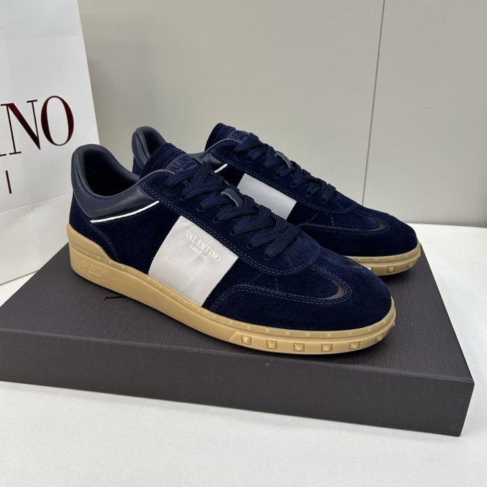 High-Quality Valentino Men's Shoes on Yupoo