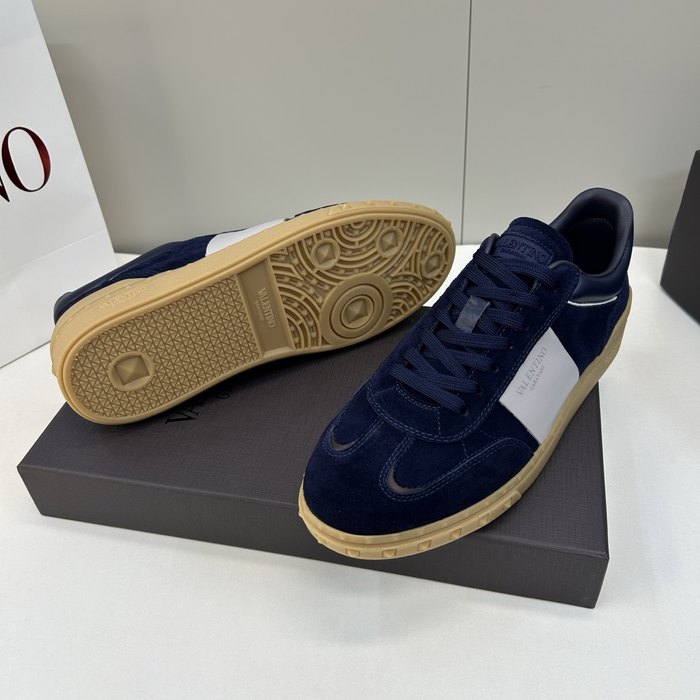 High-Quality Valentino Men's Shoes on Yupoo
